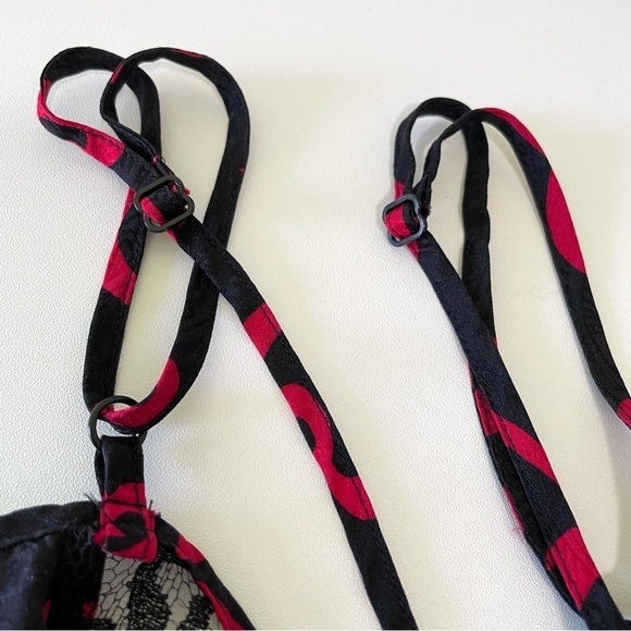 Victoria’s Secret Vintage Gold Label Silk Lace Heart Teddy Bodysuit Black Red - Picture 11 of 16